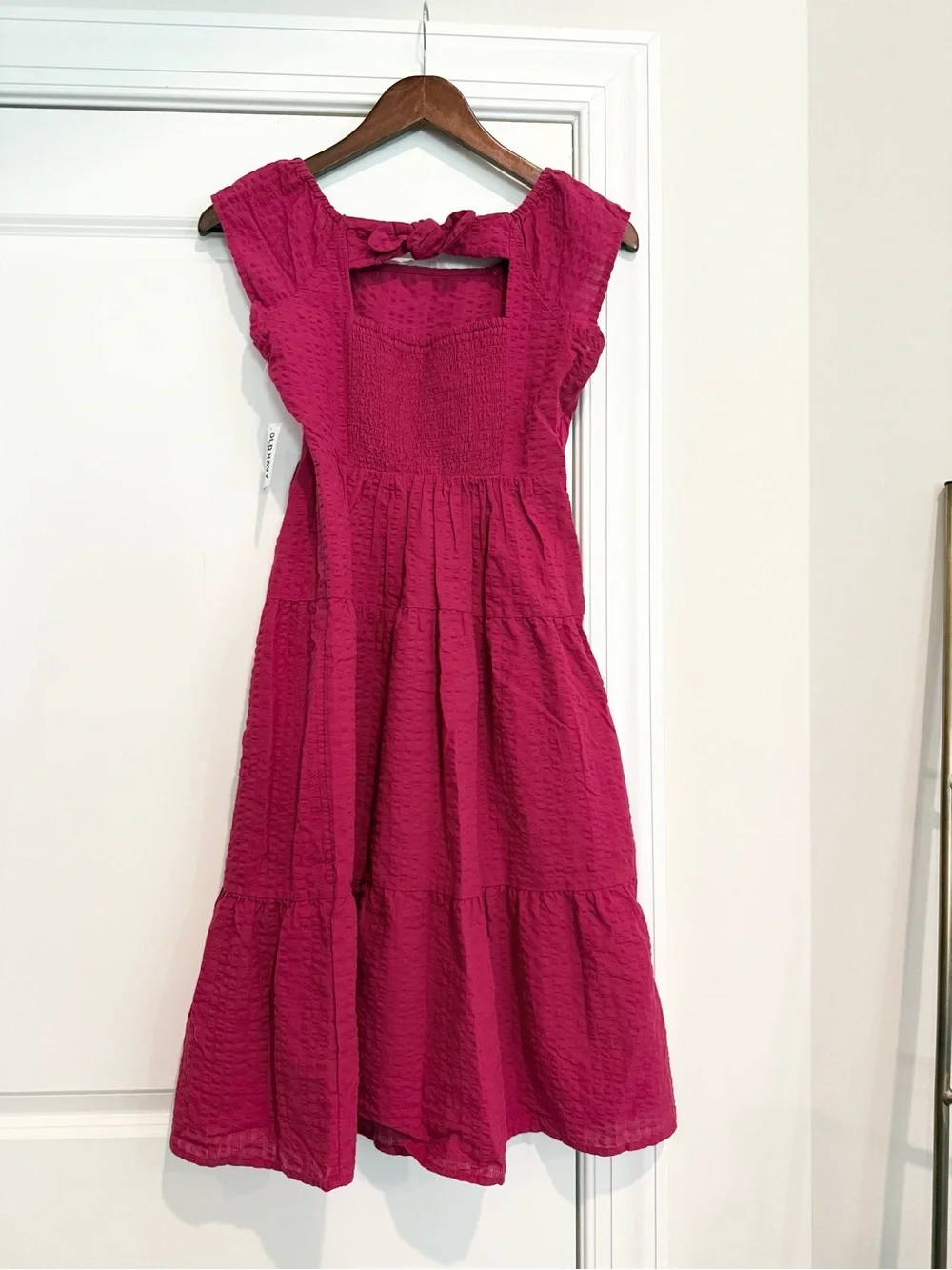 NWT Old Navy Magenta Tiered Seersucker Midi Dress